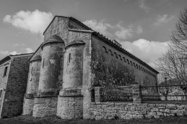 Matrice, Campobasso belediyesine bağlı bir manastır. Manastırın inşasının tarihi bilinmemekle birlikte, Ağustos 1148 'de Benevento Başpiskoposu II. Peter tarafından kutsanmıştır.