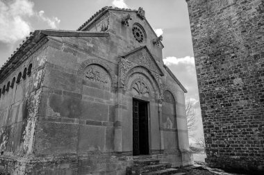 Matrice, Campobasso belediyesine bağlı bir manastır. Manastırın inşasının tarihi bilinmemekle birlikte, Ağustos 1148 'de Benevento Başpiskoposu II. Peter tarafından kutsanmıştır.