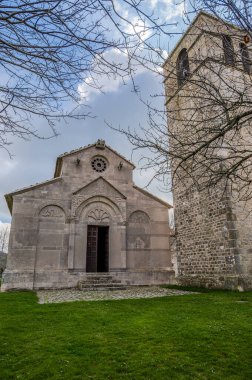 Matrice, Campobasso belediyesine bağlı bir manastır. Manastırın inşasının tarihi bilinmemekle birlikte, Ağustos 1148 'de Benevento Başpiskoposu II. Peter tarafından kutsanmıştır.