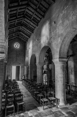 Matrice, Campobasso belediyesine bağlı bir manastır. Manastırın inşasının tarihi bilinmemekle birlikte, Ağustos 1148 'de Benevento Başpiskoposu II. Peter tarafından kutsanmıştır.