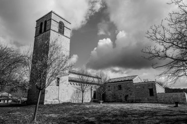 Matrice, Campobasso belediyesine bağlı bir manastır. Manastırın inşasının tarihi bilinmemekle birlikte, Ağustos 1148 'de Benevento Başpiskoposu II. Peter tarafından kutsanmıştır.