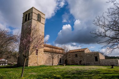 Matrice, Campobasso belediyesine bağlı bir manastır. Manastırın inşasının tarihi bilinmemekle birlikte, Ağustos 1148 'de Benevento Başpiskoposu II. Peter tarafından kutsanmıştır.