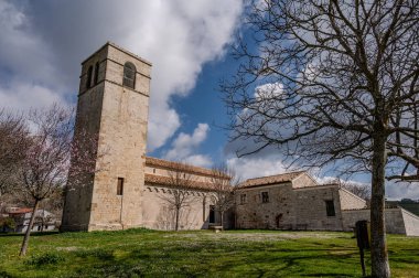 Matrice, Campobasso belediyesine bağlı bir manastır. Manastırın inşasının tarihi bilinmemekle birlikte, Ağustos 1148 'de Benevento Başpiskoposu II. Peter tarafından kutsanmıştır.