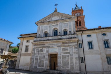 Trisulti Charterhouse, Frosinone ilinin Collepardo ilçesine bağlı bir manastır. 1879 yılında ulusal bir anıt olarak kabul edilmiştir..