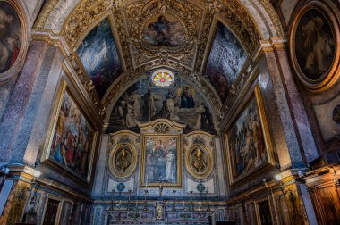 Trisulti Charterhouse, Frosinone ilinin Collepardo ilçesine bağlı bir manastır. 1879 yılında ulusal bir anıt olarak kabul edilmiştir..