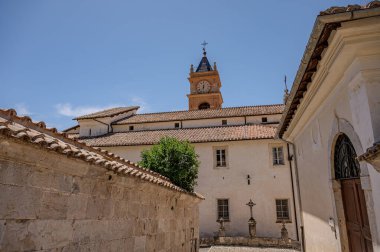 Trisulti Charterhouse, Frosinone ilinin Collepardo ilçesine bağlı bir manastır. 1879 yılında ulusal bir anıt olarak kabul edilmiştir..