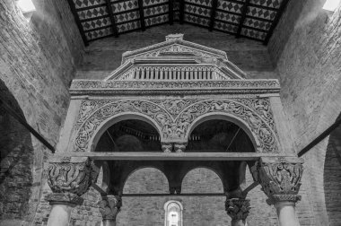 The Abbey of San Clemente al Vomano is a Catholic place of worship in Abruzzo that stands on the top of a small hill, not far from Guardia Vomano di Notaresco, in the province of Teramo. clipart