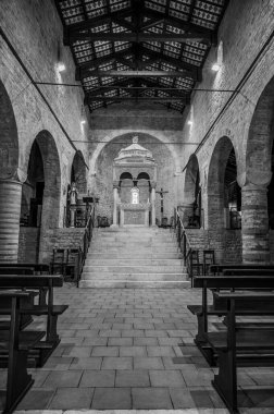 The Abbey of San Clemente al Vomano is a Catholic place of worship in Abruzzo that stands on the top of a small hill, not far from Guardia Vomano di Notaresco, in the province of Teramo. clipart