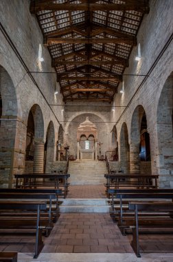 San Clemente al Vomano Manastırı, Teramo ilinin Vomano di Notaresco ilçesine yakın, Abruzzo 'da küçük bir tepenin üzerinde bulunan Katolik bir ibadethanedir..