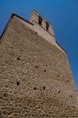 Aziz Maria Kilisesi, 14. yüzyıla dayanan ve antik bir pagan tapınağı üzerine inşa edilmiş olan Porto Lungo 'nun önemli bir sanatsal ilgisidir..