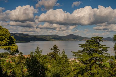 Bracciano Gölü (İngilizce: 