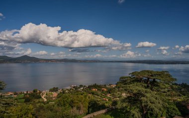 Bracciano Gölü (İngilizce: 