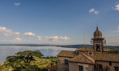 Bracciano Gölü (İngilizce: 