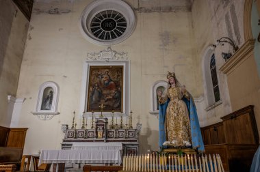 Isernia, Molise. Santa Chiara Kilisesi 281024