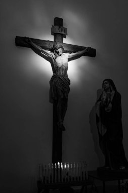 San Clemente Katedrali Teano şehrinin başlıca ibadet yeri ve Teano-Calvi piskoposluğunun merkezidir.