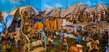 Santa Maria Assunta Bazilikası, Castel di Sangro 'nun (El-Kaide) başlıca dini binasıdır. Bazilika, şehrin üst kesiminde, Civita 'da yer almaktadır. Yapının üç göbeği var..