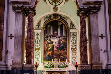 The Cathedral of the Madonna del Ponte is the main place of worship in Lanciano. In Feb. 1909, Pope Pius X elevated it to the rank of minor basilica, and in 1940 it was declared a National Monument