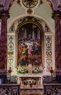 The Cathedral of the Madonna del Ponte is the main place of worship in Lanciano. In Feb. 1909, Pope Pius X elevated it to the rank of minor basilica, and in 1940 it was declared a National Monument