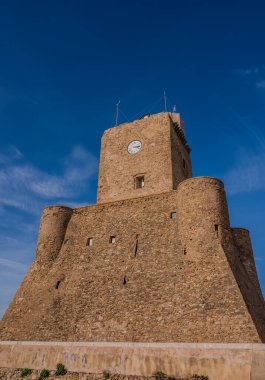 Termoli 'nin Swabian kalesi profiline göre şehrin ortaçağ köyü. İnşaatı yaklaşık 13. yüzyıla dayanıyor..