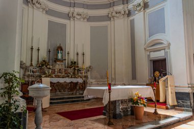 Sant 'Agostino Kilisesi, İtalya' nın Campania kentinde bulunan bir ortaçağ kardeşlik kilisesidir. Kilise, 14. yüzyılın sonuyla 18. yüzyılın sonları arasında inşa edilmiştir..