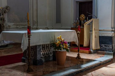 Sant 'Agostino Kilisesi, İtalya' nın Campania kentinde bulunan bir ortaçağ kardeşlik kilisesidir. Kilise, 14. yüzyılın sonuyla 18. yüzyılın sonları arasında inşa edilmiştir..
