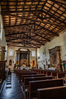 Kilise, büyük olasılıkla topluluk tarafından bağışlandı, 15. yüzyılın sonları ve 1517 yılları arasında Augustinian babaları tarafından inşa edildi..