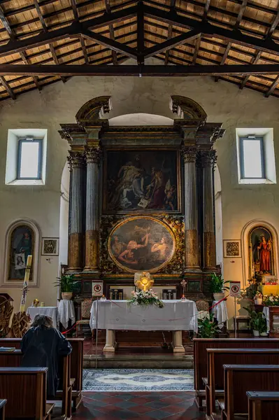 Kilise, büyük olasılıkla topluluk tarafından bağışlandı, 15. yüzyılın sonları ve 1517 yılları arasında Augustinian babaları tarafından inşa edildi..
