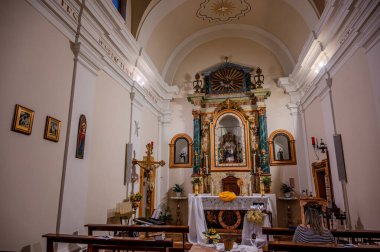 Ascension Dağı 'nın eteğinde küçük bir açıklıkta Madonna della Consolazione ya da Montemisio' nun Sığınağı bulunur. Kilise Farfa rahipleri tarafından inşa edildi..