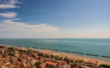 Cupra Marittima (18 Aralık 1862 'ye kadar Marano), İtalya' nın Ascoli Piceno eyaletinde yer alan bir şehirdir..