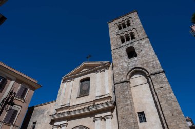 Kilise 1015 yılında zaten vardı. Bunun kanıtı, Roma çan kulesinin altındaki yuvarlak kemer ve mevcut binanın yan tarafındaki bazı pencerelerdir..