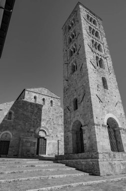 Santa Maria Annunziata Katedrali, Anagni Piskoposluğu 'nun piskoposluk merkezi olan Anagni' de Katolik ibadetinin başlıca yeridir..