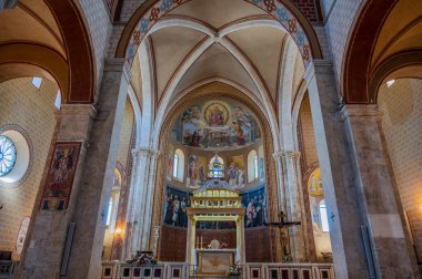 Santa Maria Annunziata Katedrali, Anagni Piskoposluğu 'nun piskoposluk merkezi olan Anagni' de Katolik ibadetinin başlıca yeridir..