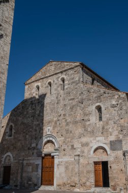 Santa Maria Annunziata Katedrali, Anagni Piskoposluğu 'nun piskoposluk merkezi olan Anagni' de Katolik ibadetinin başlıca yeridir..