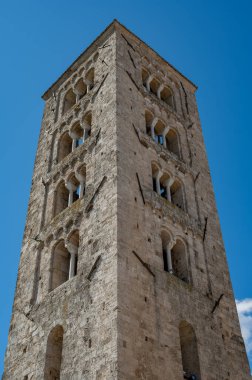 Santa Maria Annunziata Katedrali, Anagni Piskoposluğu 'nun piskoposluk merkezi olan Anagni' de Katolik ibadetinin başlıca yeridir..