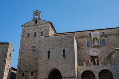 Santa Maria Annunziata Katedrali, Anagni Piskoposluğu 'nun piskoposluk merkezi olan Anagni' de Katolik ibadetinin başlıca yeridir..