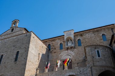 Santa Maria Annunziata Katedrali, Anagni Piskoposluğu 'nun piskoposluk merkezi olan Anagni' de Katolik ibadetinin başlıca yeridir..