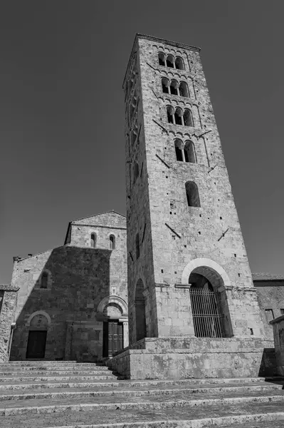 Santa Maria Annunziata Katedrali, Anagni Piskoposluğu 'nun piskoposluk merkezi olan Anagni' de Katolik ibadetinin başlıca yeridir..