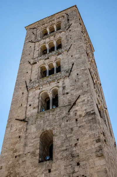 Santa Maria Annunziata Katedrali, Anagni Piskoposluğu 'nun piskoposluk merkezi olan Anagni' de Katolik ibadetinin başlıca yeridir..