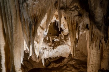 Frasassi Mağaraları, Gola della Rossa ve Frasassi Bölgesel Doğal Parkı içinde, Ancona ilinin Genga belediyesine bağlı yeraltı karst mağaralarıdır..
