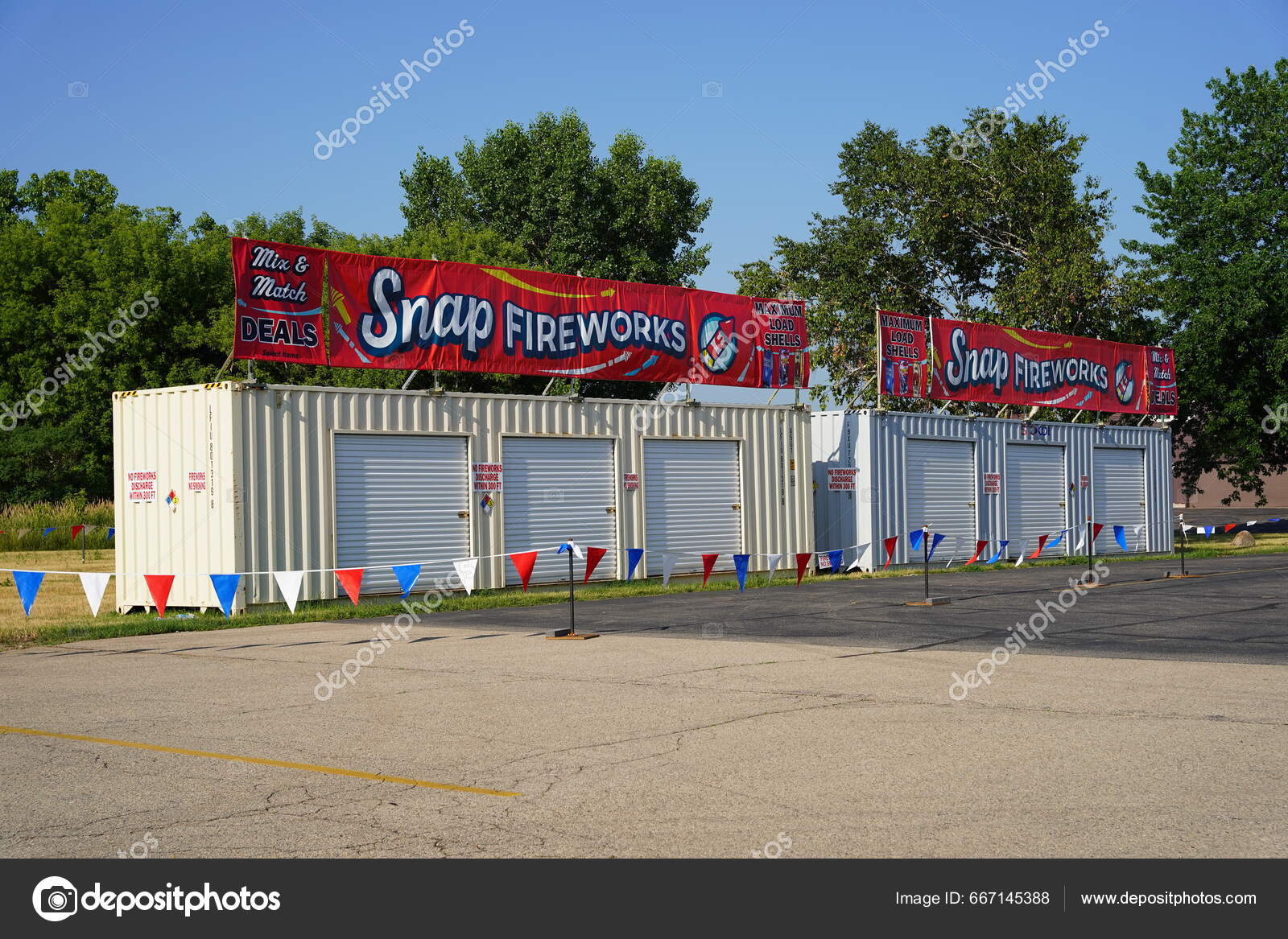 Crosse Wisconsin Usa July 3Rd 2023 Snap Fireworks Stores Selling
