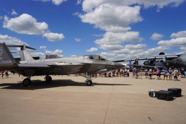 Oshkosh, Wisconsin ABD - 30 Temmuz 2022: ABD Askeri Uçak Lockheed Martin F-35 Lightning II EAA Airventure Oshkosh.