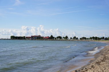 Michigan Gölü kıyısındaki kumsal Sheboygan, Wisconsin.