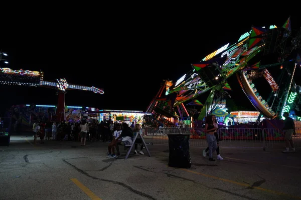Families Community Came Out Night Enjoy Themselves Amusement Rides Local — Stock Photo, Image