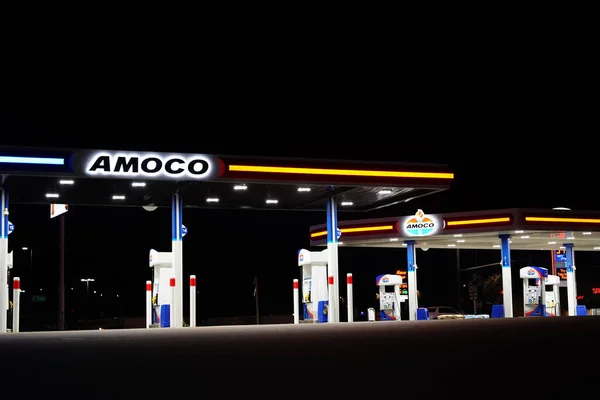 Tomah Wisconsin Mayo 2023 Estación Combustible Amoco Brilla Durante Servicio —  Fotos de Stock