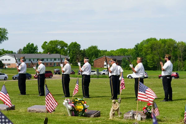 Marshfield Wisconsin Usa May 29Th 2023 Male Female Veterans Salute — Stock Photo, Image