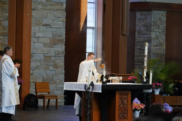Fond Lac Wisconsin Eua Junho 2020 Realização Missa Comunhão Religiosa — Fotografia de Stock
