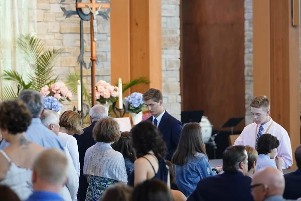 Fond Lac Wisconsin Junio 2020 Celebra Servicio Misa Comunión Religiosa — Foto de Stock