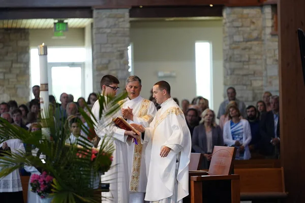 Fond Lac Wisconsin États Unis Juin 2020 Messe Communion Religieuse — Photo