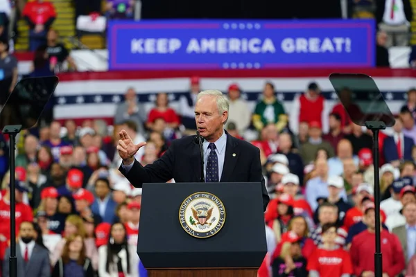 stock image Milwaukee, Wisconsin / USA - January 14th, 2020: Ron Johnson Wisconsin Republican Senator gave a powerful speech at President Donald Trump Rally at UW-Milwaukee Panther Arena to a crowd of supporters