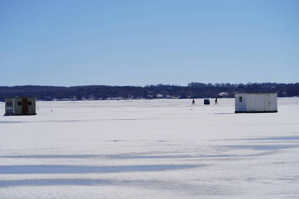 Green Lake Wisconsin Eua Fevereiro 2023 Pessoas Que Pescam Gelo — Fotografia de Stock